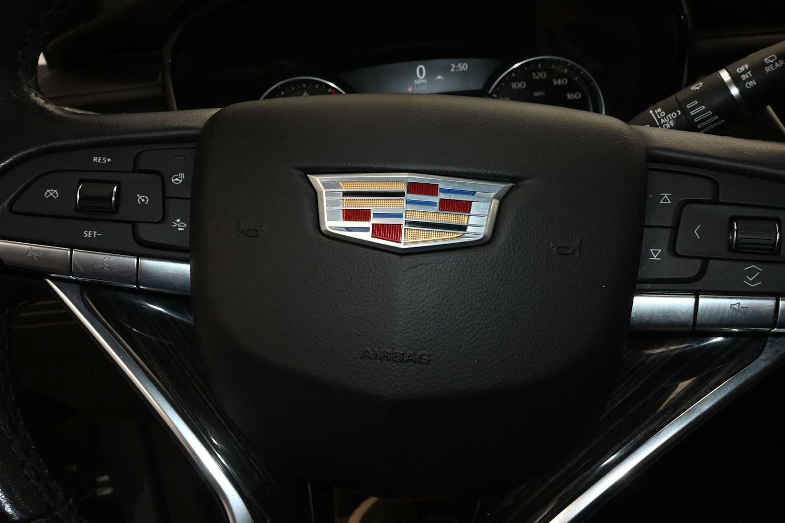 Used 2022 Cadillac XT6 Premium Luxury AWD/4WD image 17