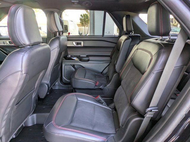 Certified 2023 Ford Explorer ST-Line w/ Class IV Trailer Tow Package image 18