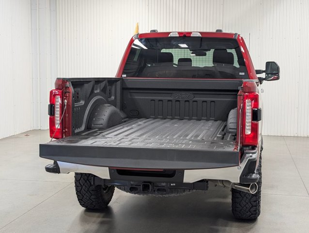 Certified 2025 Ford F350 Lariat w/ Tremor Off-Road Package AWD/4WD image 27