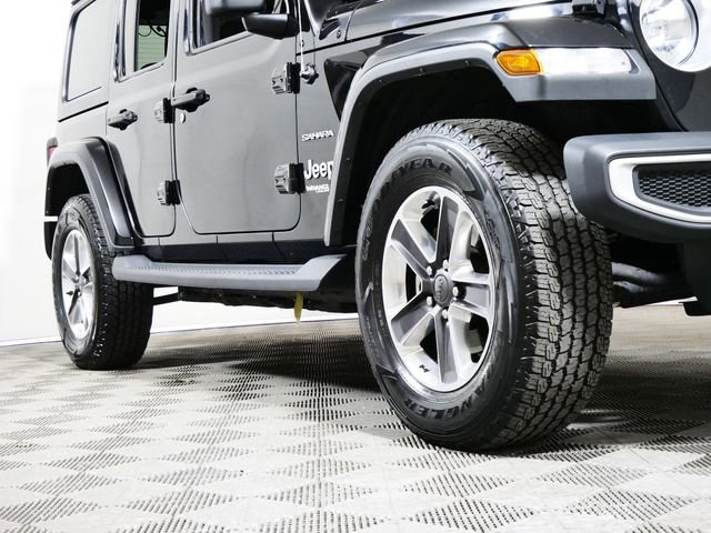 Used 2019 Jeep Wrangler Unlimited Sahara image 7