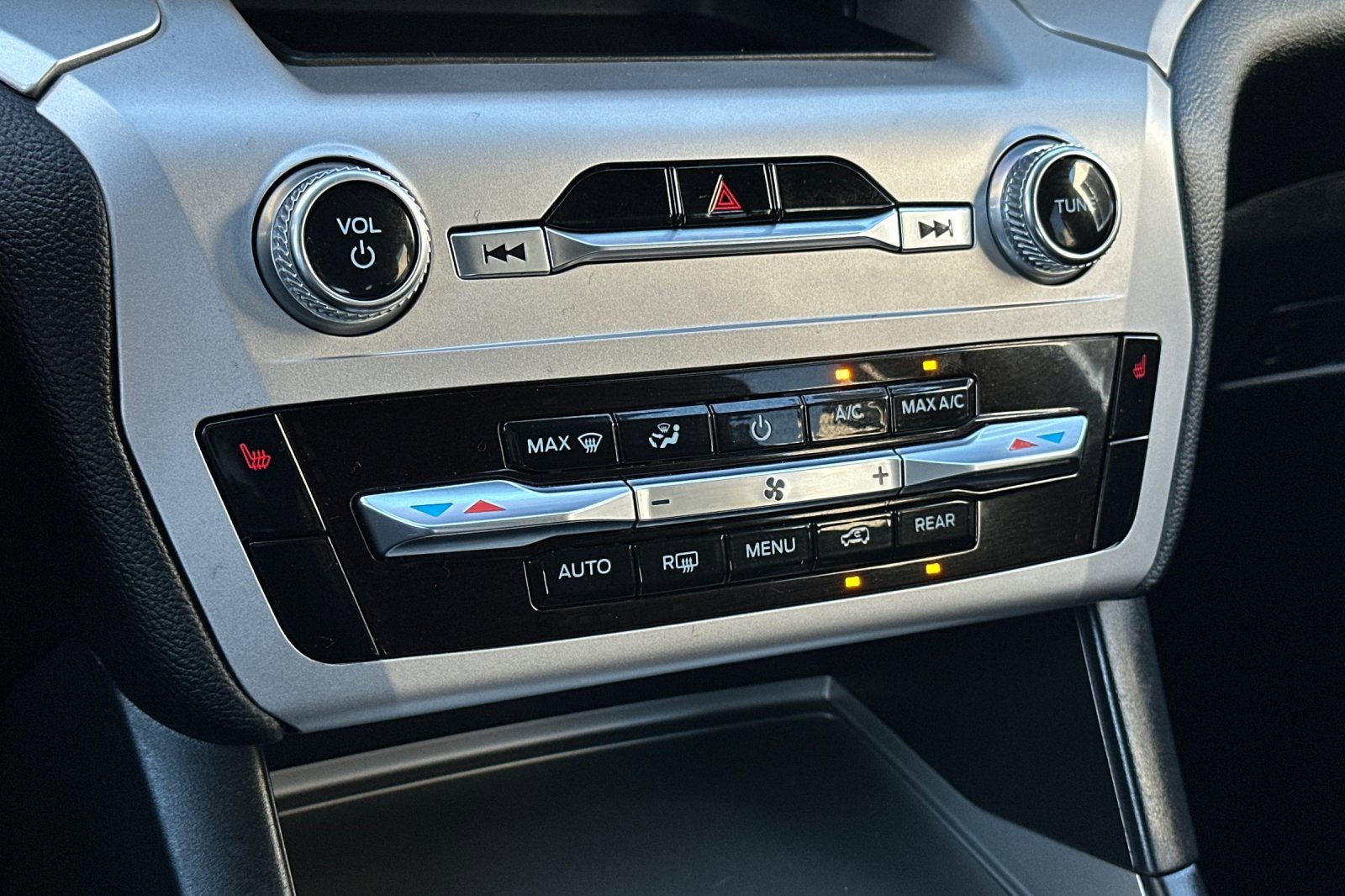 Certified 2022 Ford Explorer XLT image 20