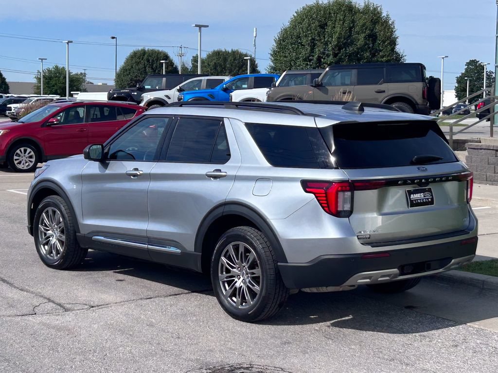 Certified 2025 Ford Explorer Active w/ Active Comfort Package AWD/4WD image 4