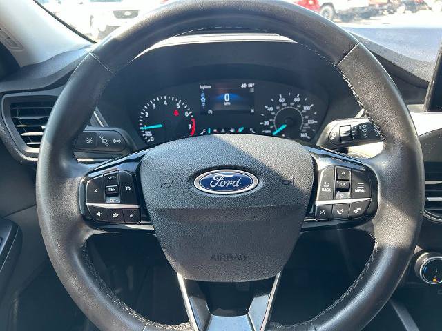 Certified 2022 Ford Escape SE w/ SE Sport Appearance Package FWD image 16