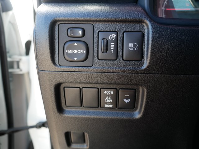 Used 2022 Toyota 4Runner TRD Off-Road AWD/4WD image 24