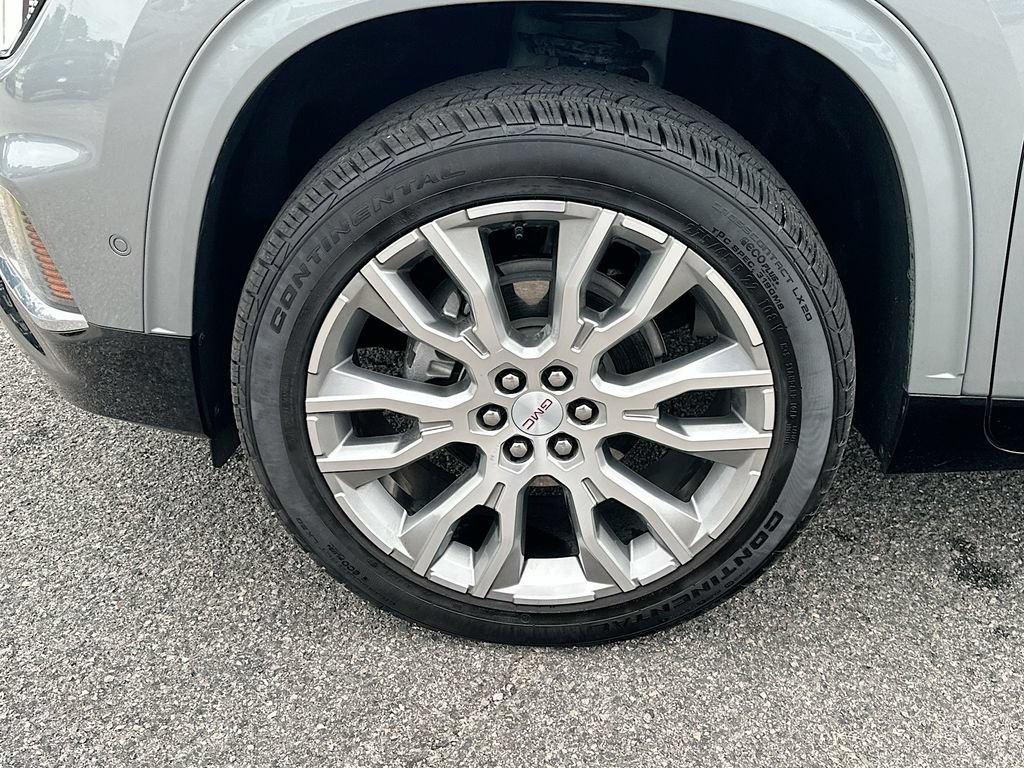 Used 2024 GMC Acadia Denali w/ Super Cruise Package FWD image 24