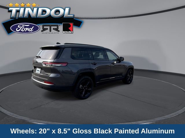 Used 2023 Jeep Grand Cherokee L Limited w/ Black Appearance Package image 5