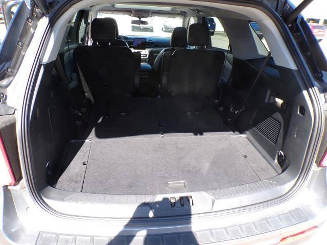 Certified 2023 Ford Explorer XLT w/ Equipment Group 202A AWD/4WD image 10
