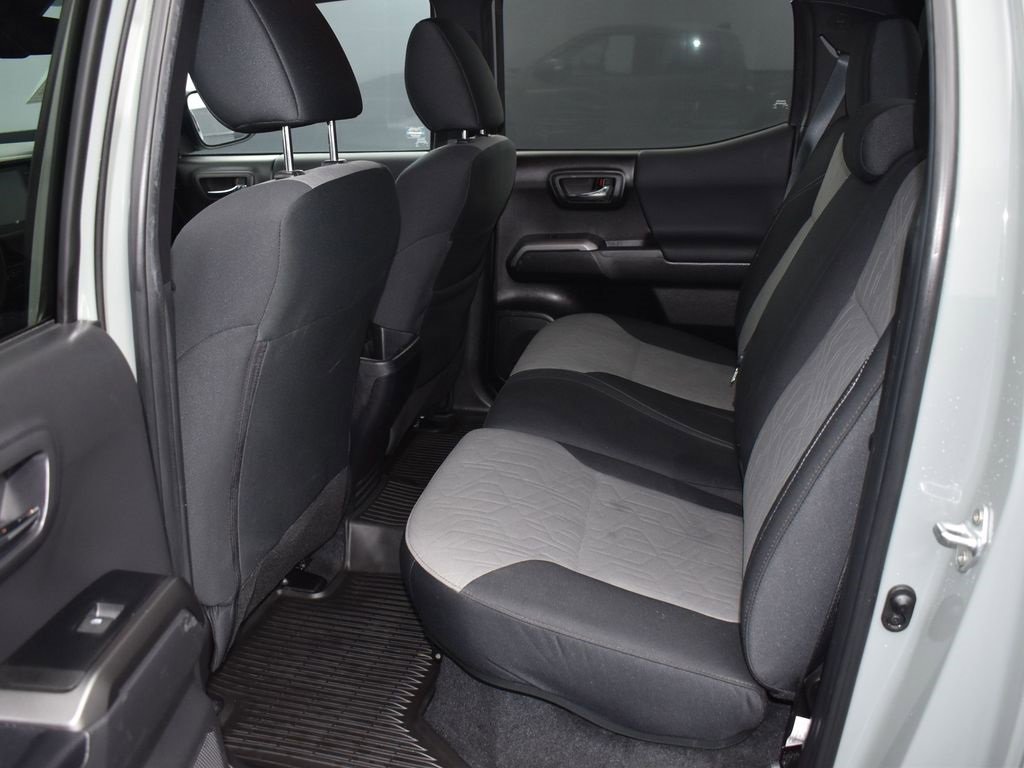 Used 2023 Toyota Tacoma TRD Sport w/ Technology Package image 11