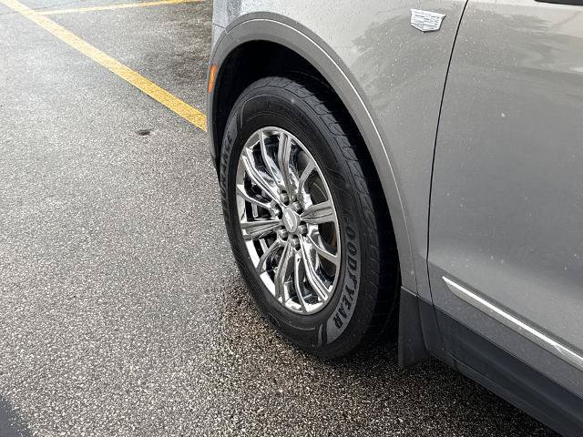 Used 2018 Cadillac XT5 Luxury w/ Driver Awareness Package AWD/4WD image 15