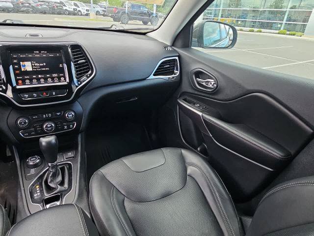 Used 2019 Jeep Cherokee Limited w/ Technology Group AWD/4WD image 11