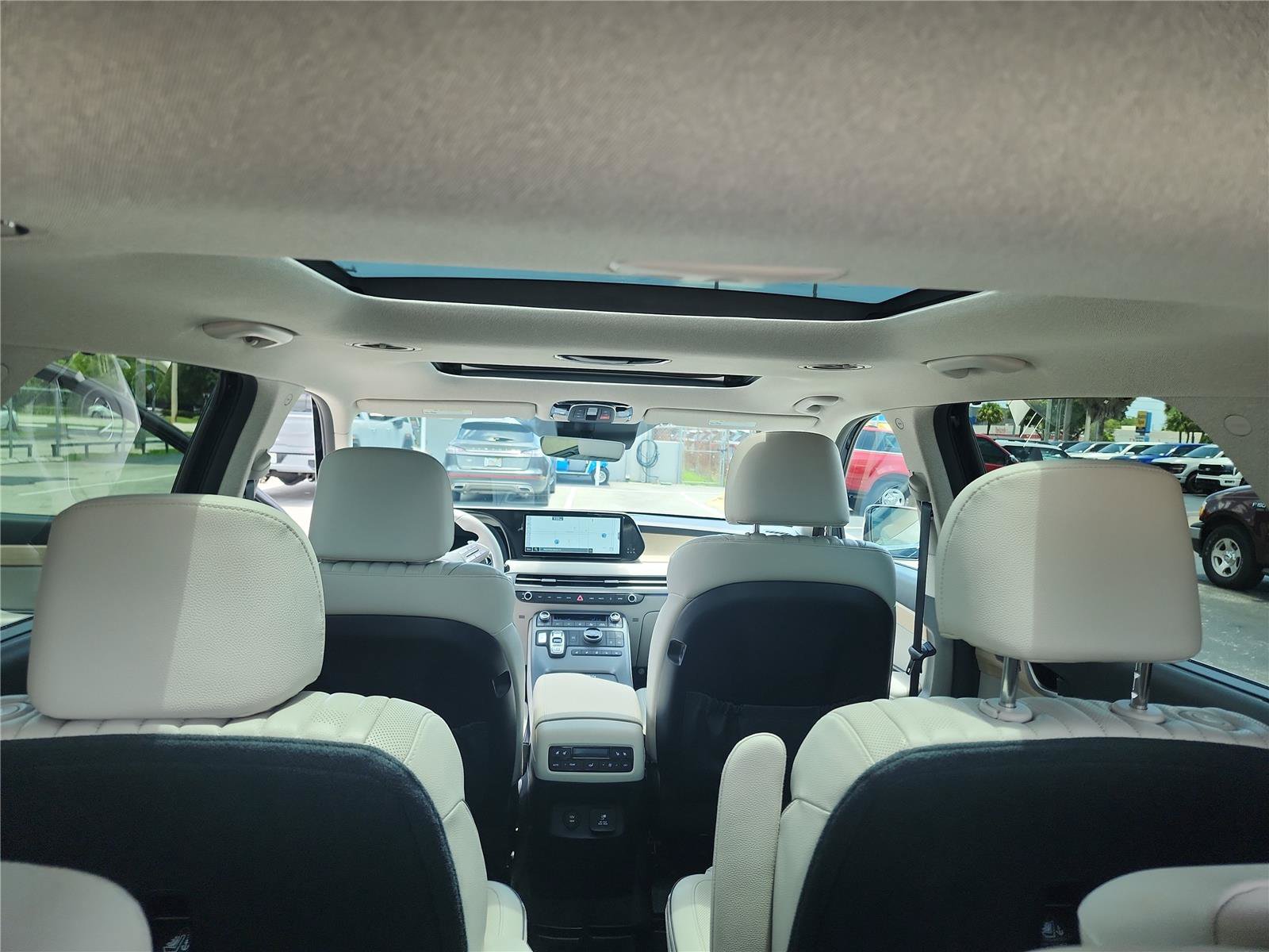 Used 2024 Hyundai Palisade Limited FWD image 20