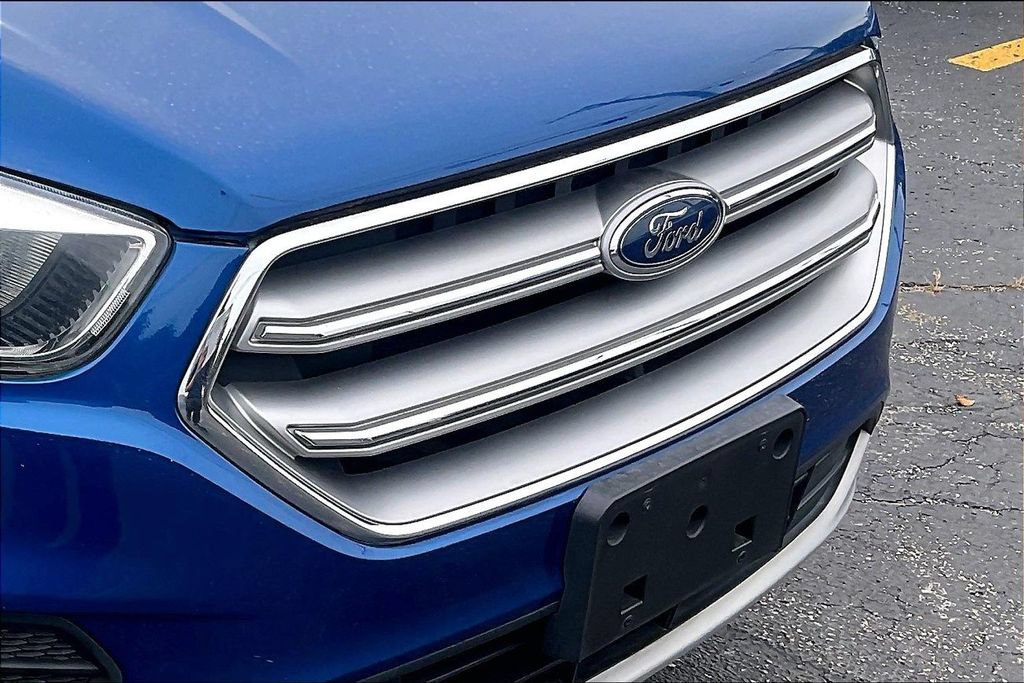 Certified 2017 Ford Escape SE FWD image 30