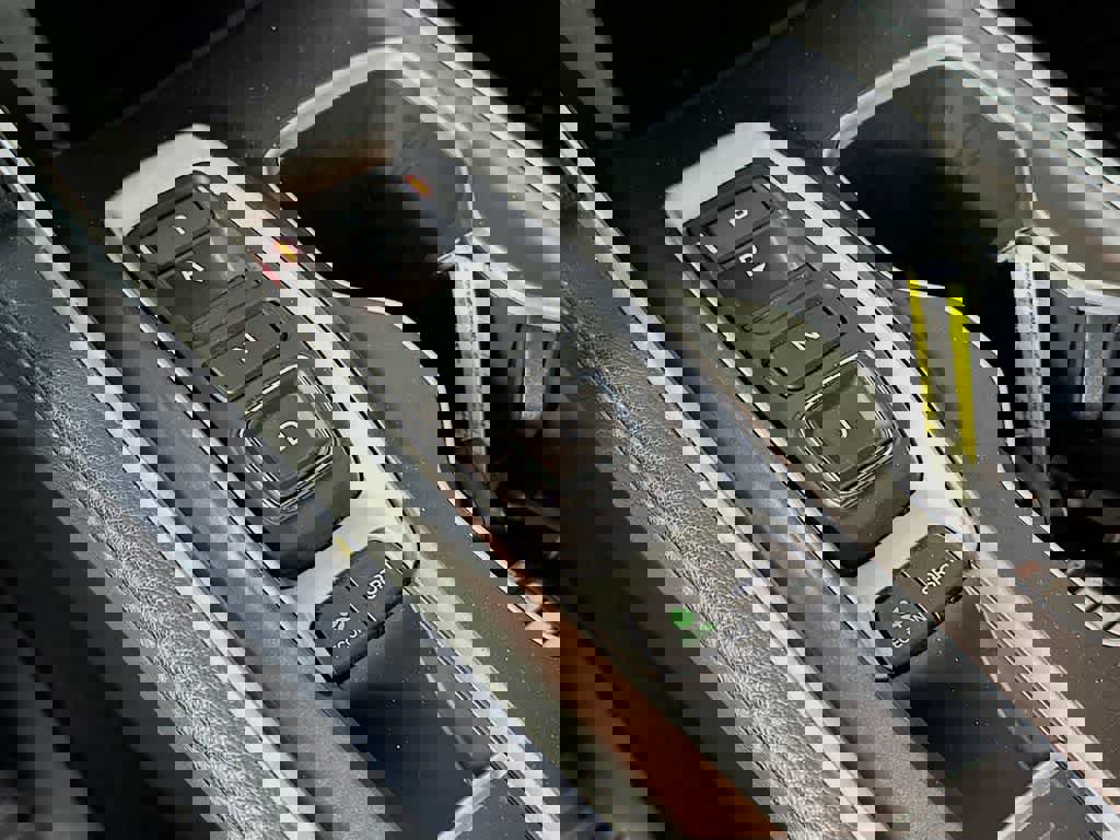 Used 2018 Honda Accord Touring image 19