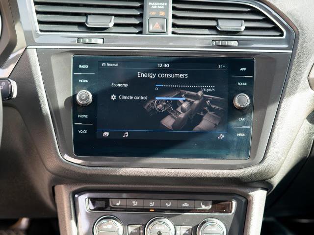 Used 2019 Volkswagen Tiguan SE w/ Panoramic Sunroof Package image 23