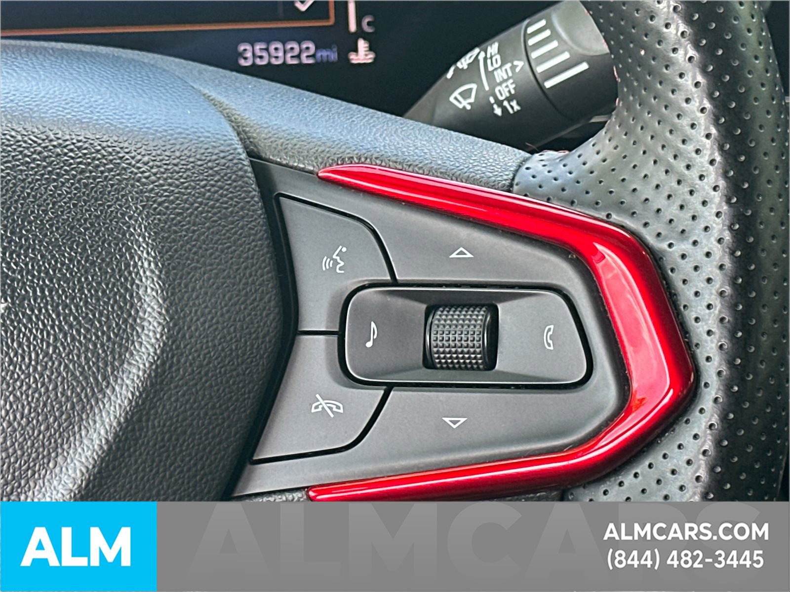 Used 2024 Chevrolet Trax RS FWD image 29