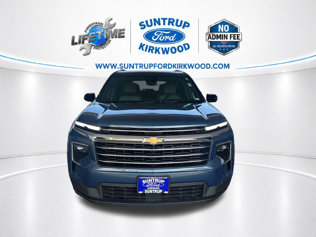 Used 2024 Chevrolet Traverse LT w/ Enhanced Driving Package FWD image 10