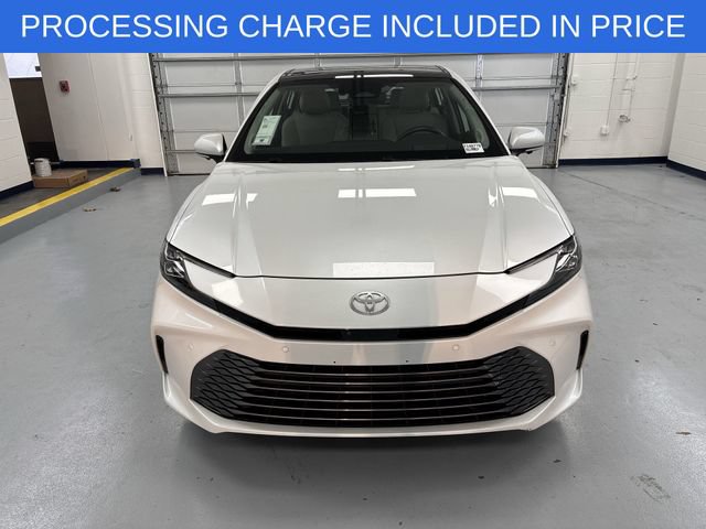 Used 2025 Toyota Camry XLE w/ Premium Plus Package FWD image 27
