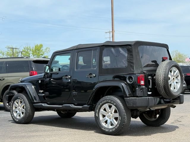 Used 2018 Jeep Wrangler Unlimited Sahara AWD/4WD image 39