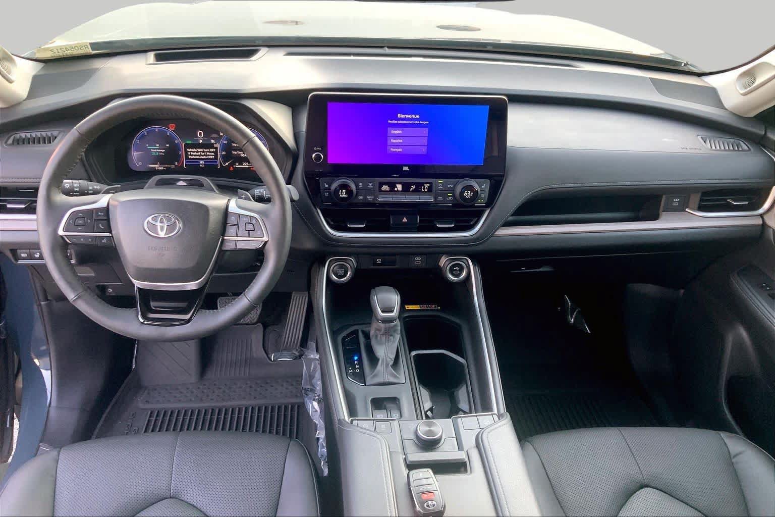 Used 2024 Toyota Grand Highlander AWD image 15