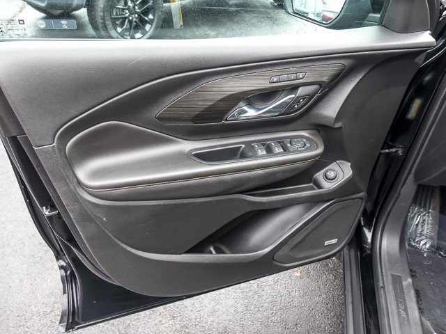 Used 2021 GMC Terrain SLT w/ Infotainment Package II image 27