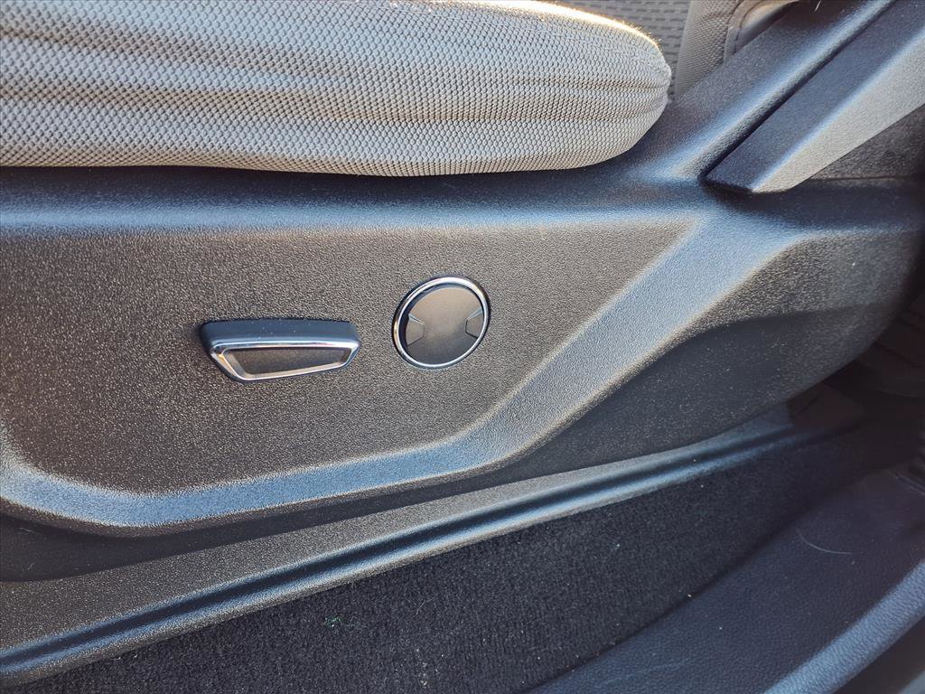 Certified 2019 Ford F250 XLT w/ XLT Premium Package image 12