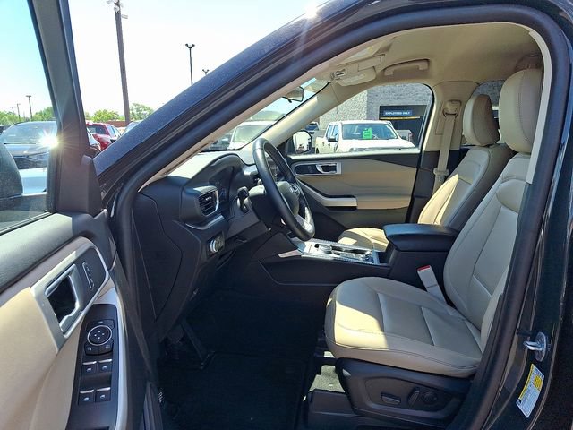 Certified 2022 Ford Explorer XLT w/ Equipment Group 202A AWD/4WD image 15