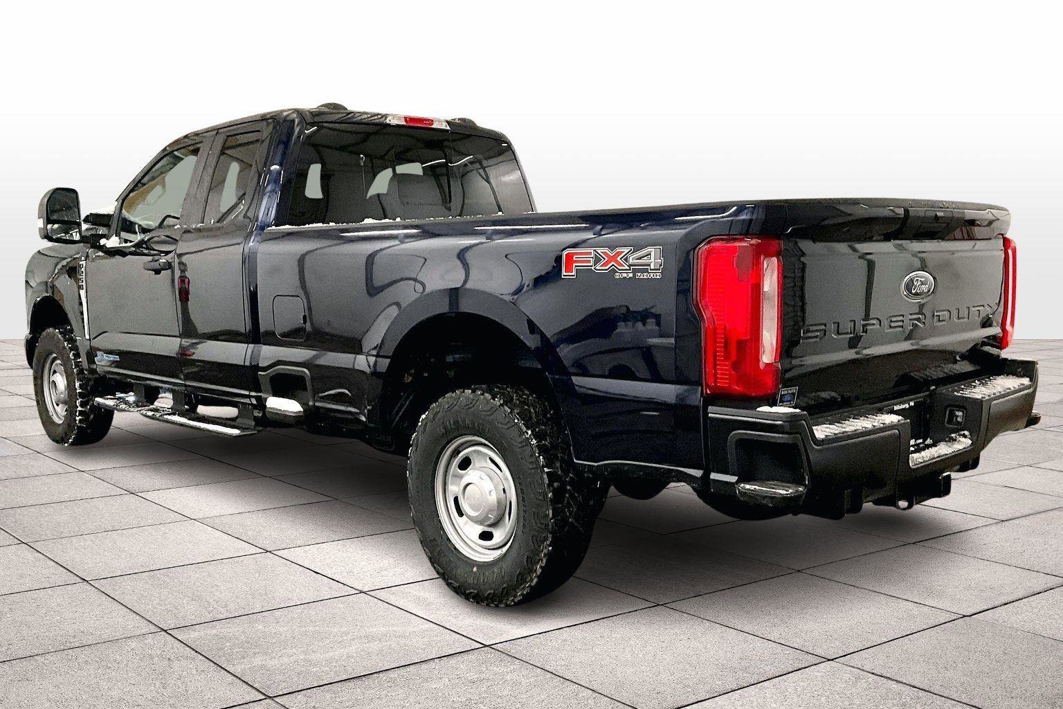 Certified 2025 Ford F250 XL w/ XL Off-Road Package image 4