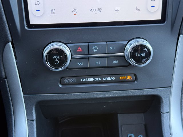 Certified 2024 Ford Edge ST-Line AWD/4WD image 12