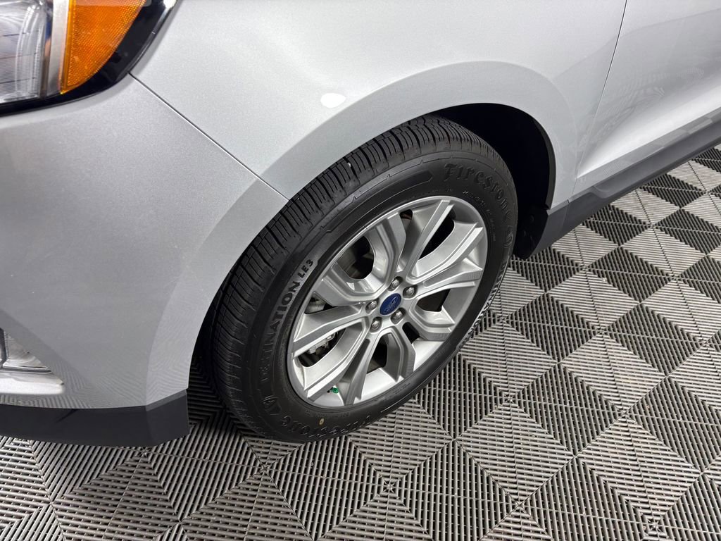 Certified 2019 Ford Edge Titanium image 10