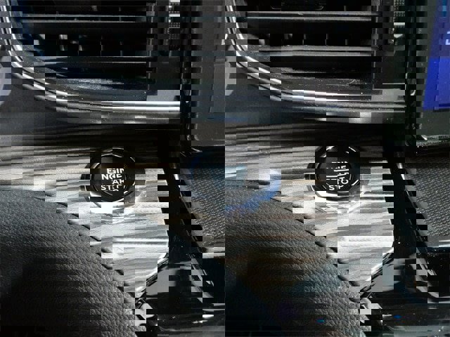 Certified 2023 Ford Explorer Limited w/ Equipment Group 301A image 22