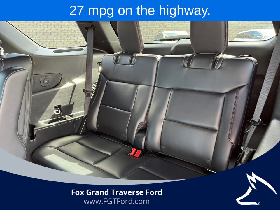 Certified 2025 Ford Explorer ST-Line AWD/4WD image 7