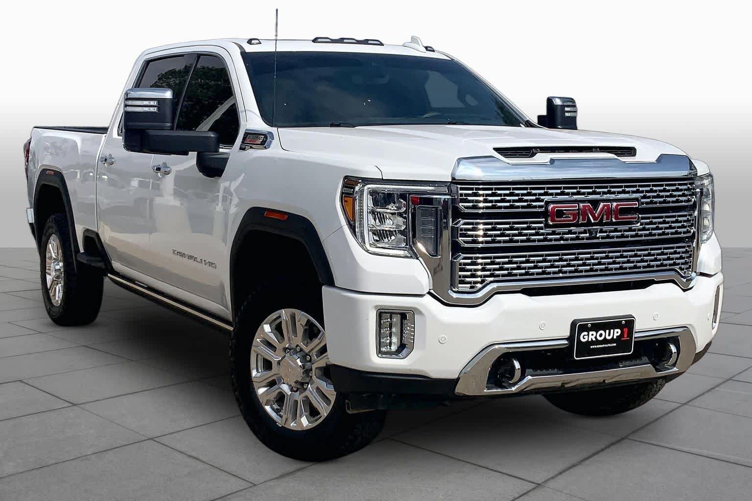 Used 2022 GMC Sierra 2500 Denali w/ Denali Ultimate Package AWD/4WD image 2