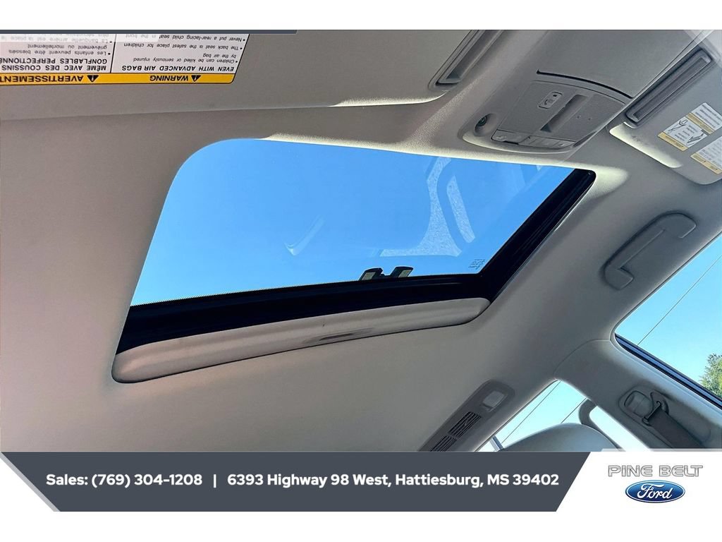 Used 2019 Nissan Armada Platinum w/ Captain's Chairs Package RWD image 16