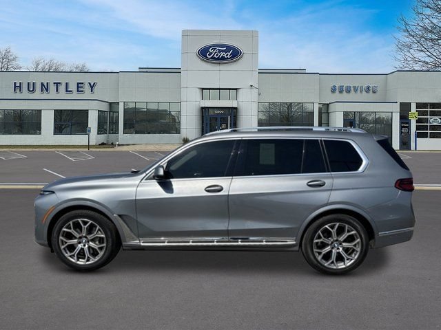 Used 2023 BMW X7 xDrive40i w/ Premium Package AWD/4WD image 6
