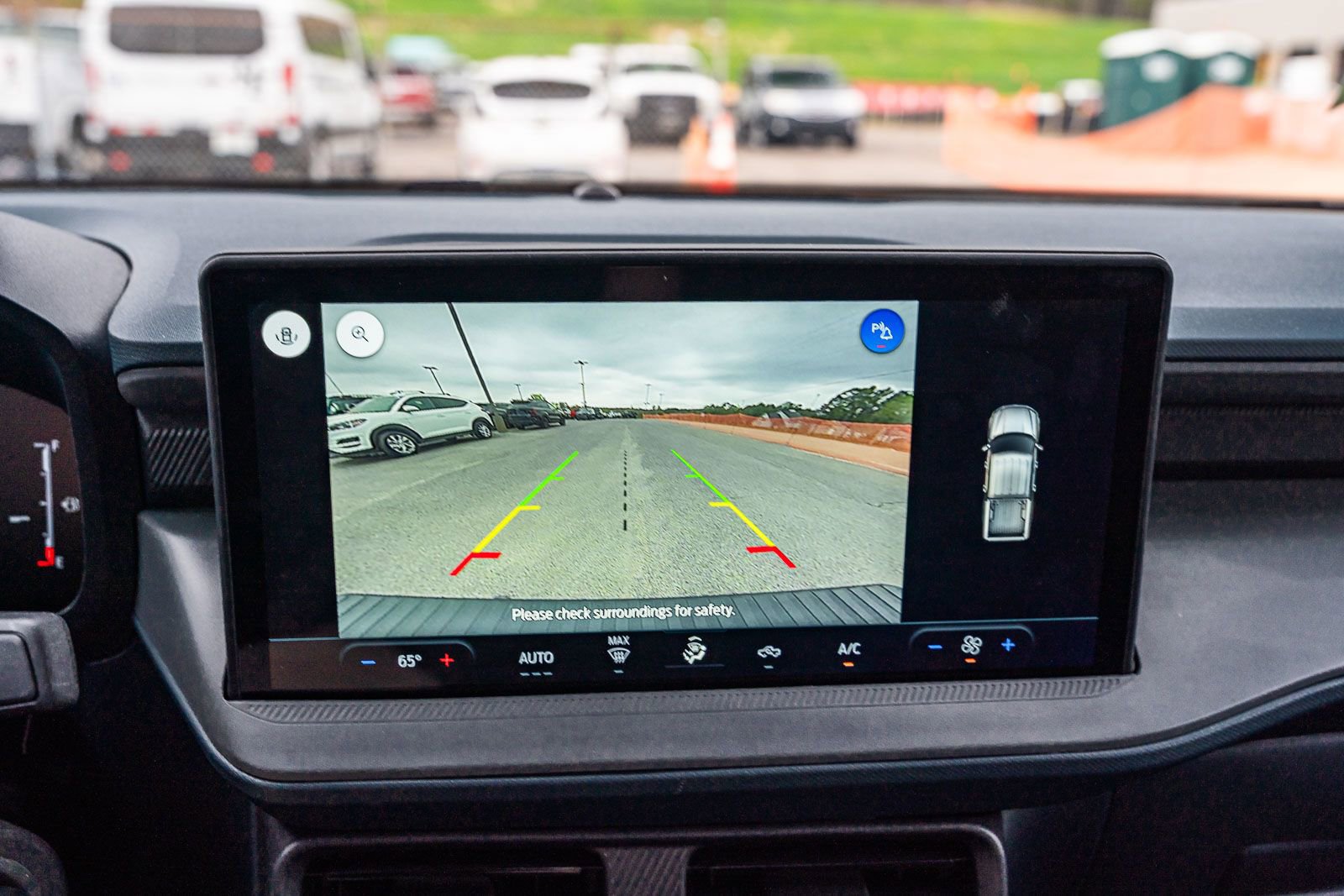 Certified 2025 Ford Maverick XL w/ Equipment Group 102A image 31