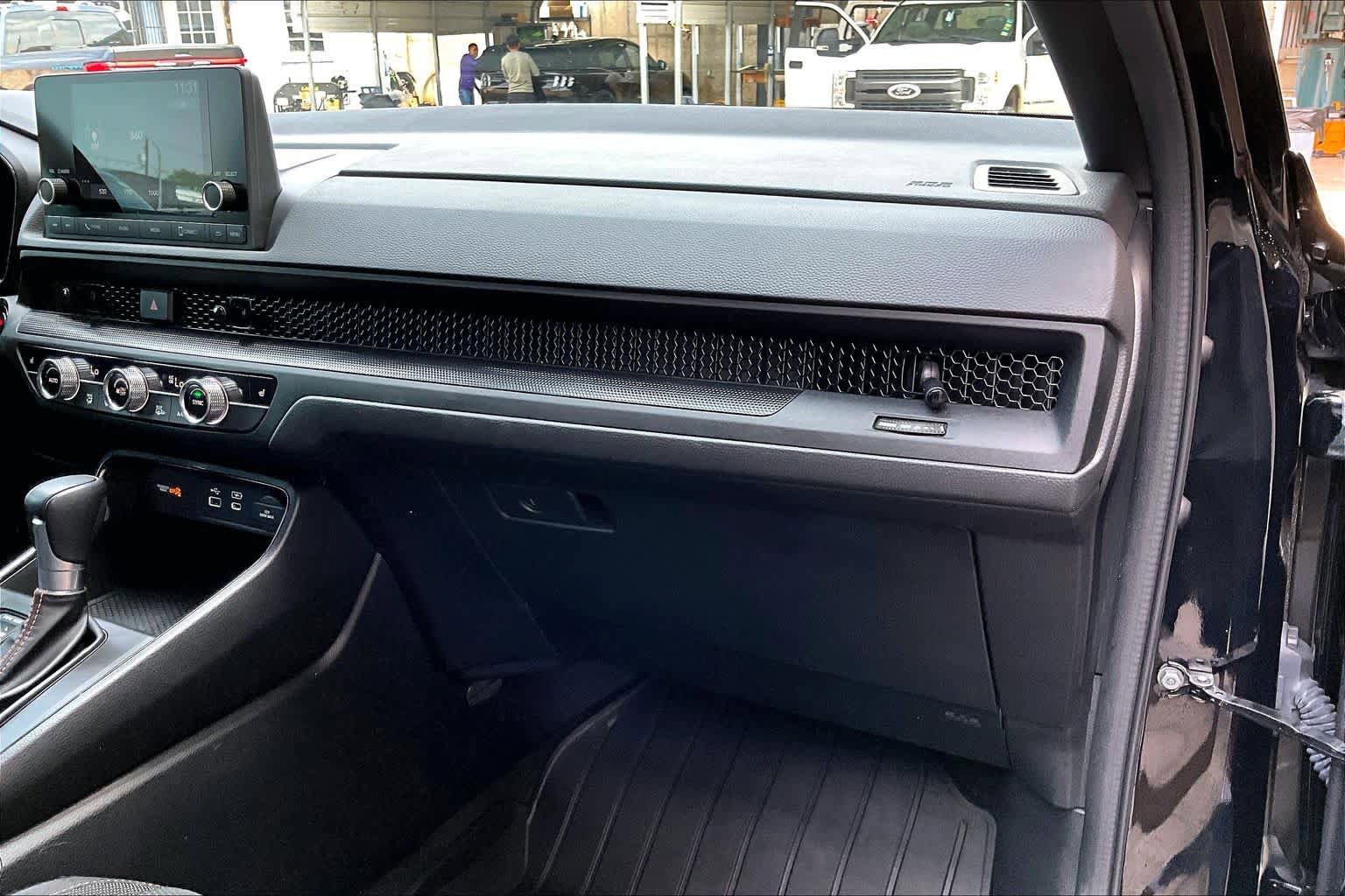 Used 2025 Honda CR-V Sport image 19