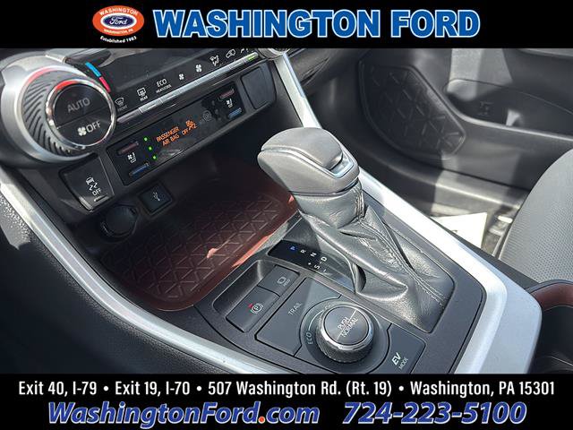 Used 2022 Toyota RAV4 Limited AWD/4WD image 25
