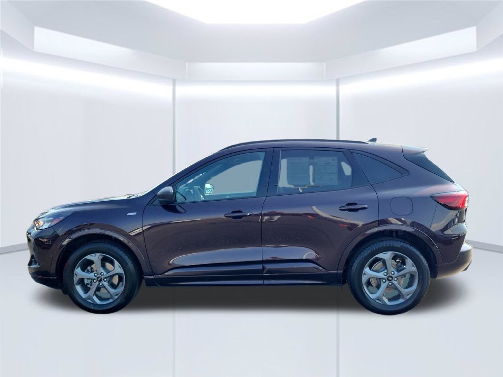 Certified 2023 Ford Escape ST-Line w/ Tech Pack #1 AWD/4WD image 8
