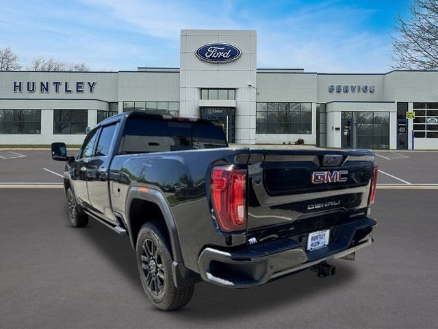 Used 2023 GMC Sierra 3500 Denali w/ Denali Black Diamond Edition AWD/4WD image 5