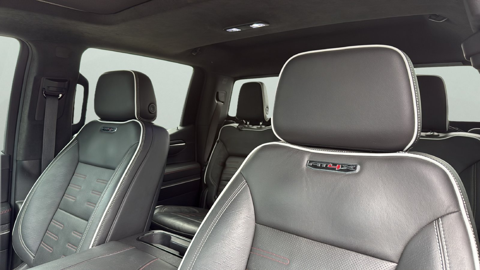 Used 2024 GMC Sierra 1500 AT4X AWD/4WD image 9