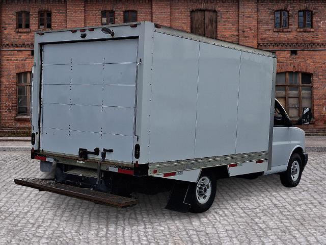 Used 2019 GMC Savana 3500 w/ Power Convenience Package image 2