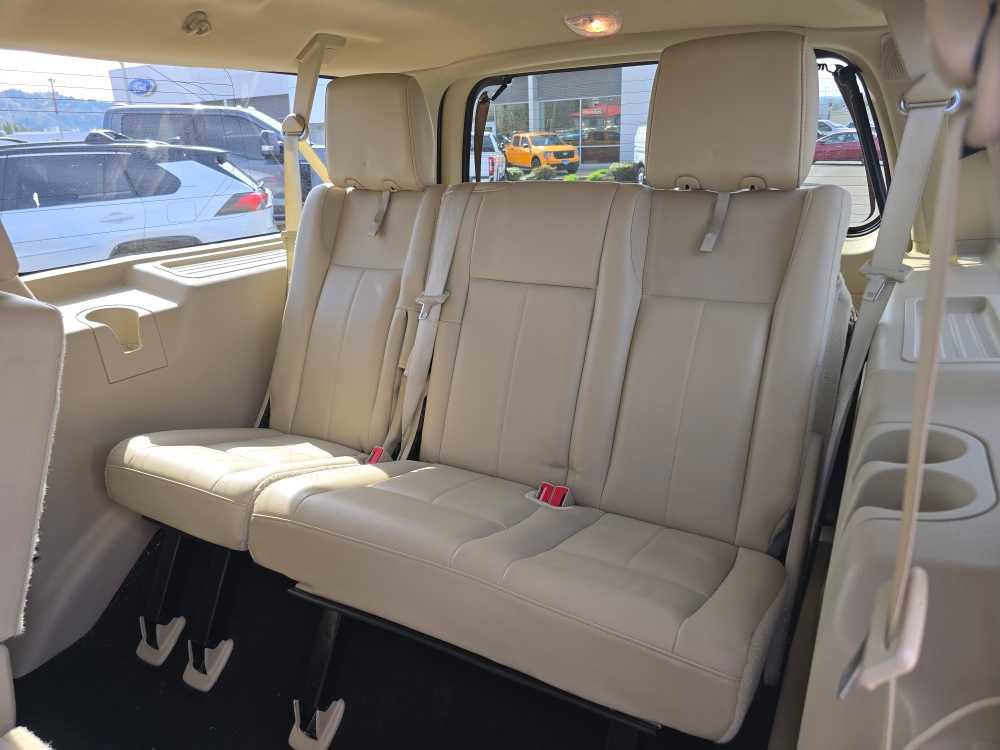 Certified 2017 Ford Expedition EL XLT w/ Equipment Group 202A image 17