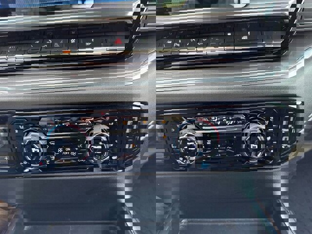 Used 2023 Chevrolet Silverado 1500 High Country w/ High Country Premium Package image 16