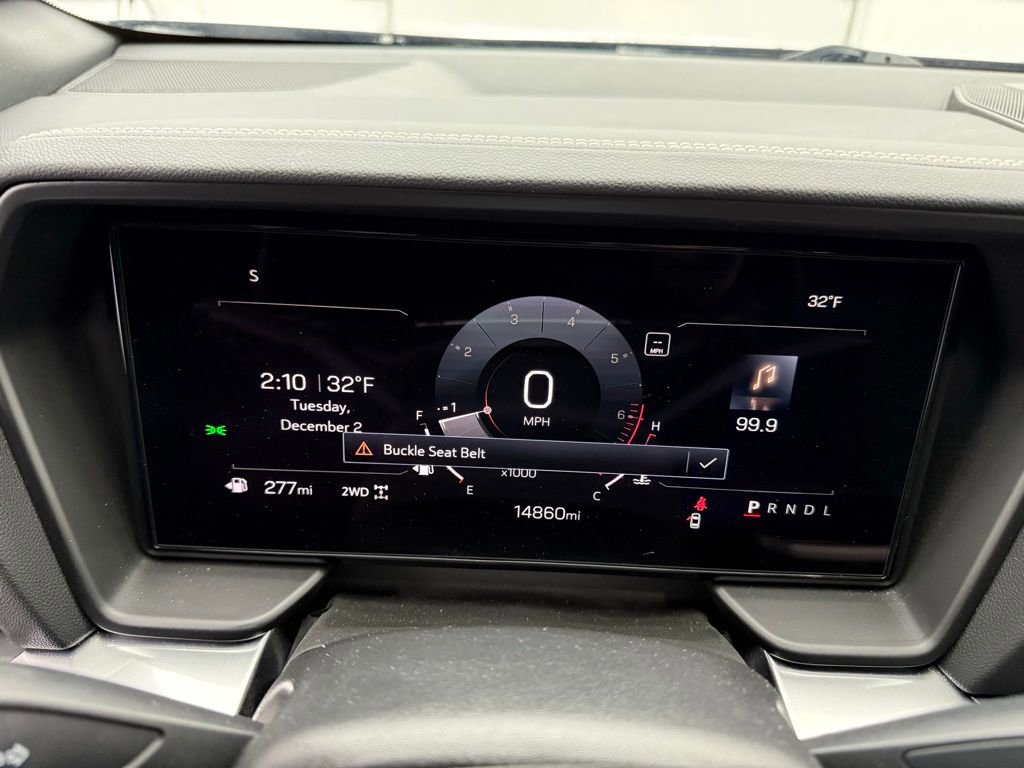 Used 2025 GMC Terrain Elevation image 21