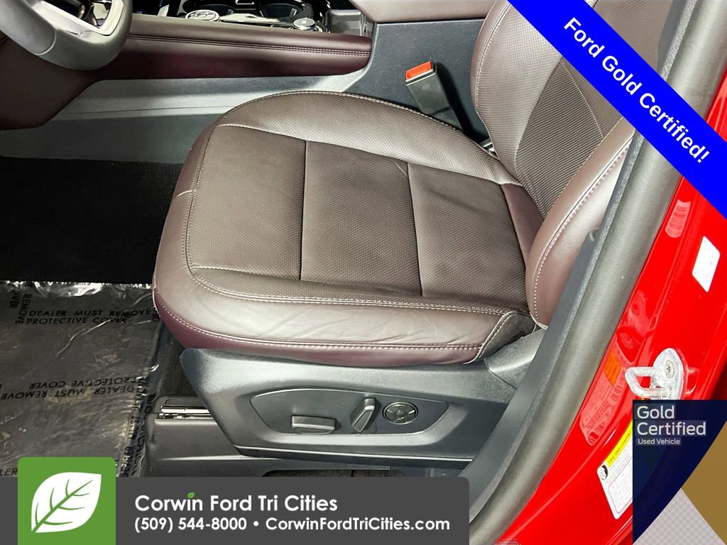 Certified 2025 Ford Explorer Platinum w/ Ultimate Package image 23