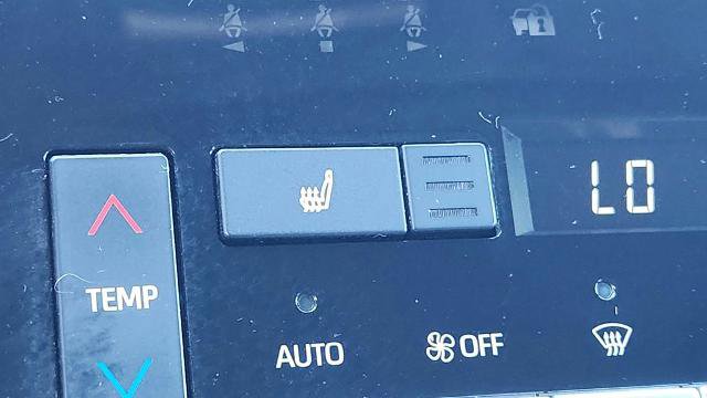 Used 2021 Toyota Avalon XLE w/ Moonroof Package image 20