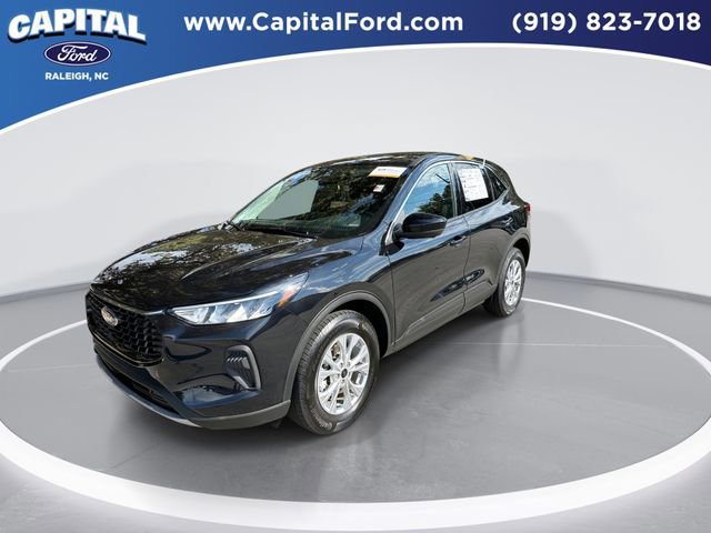 Certified 2023 Ford Escape Active w/ Tech Pack #2 image 2