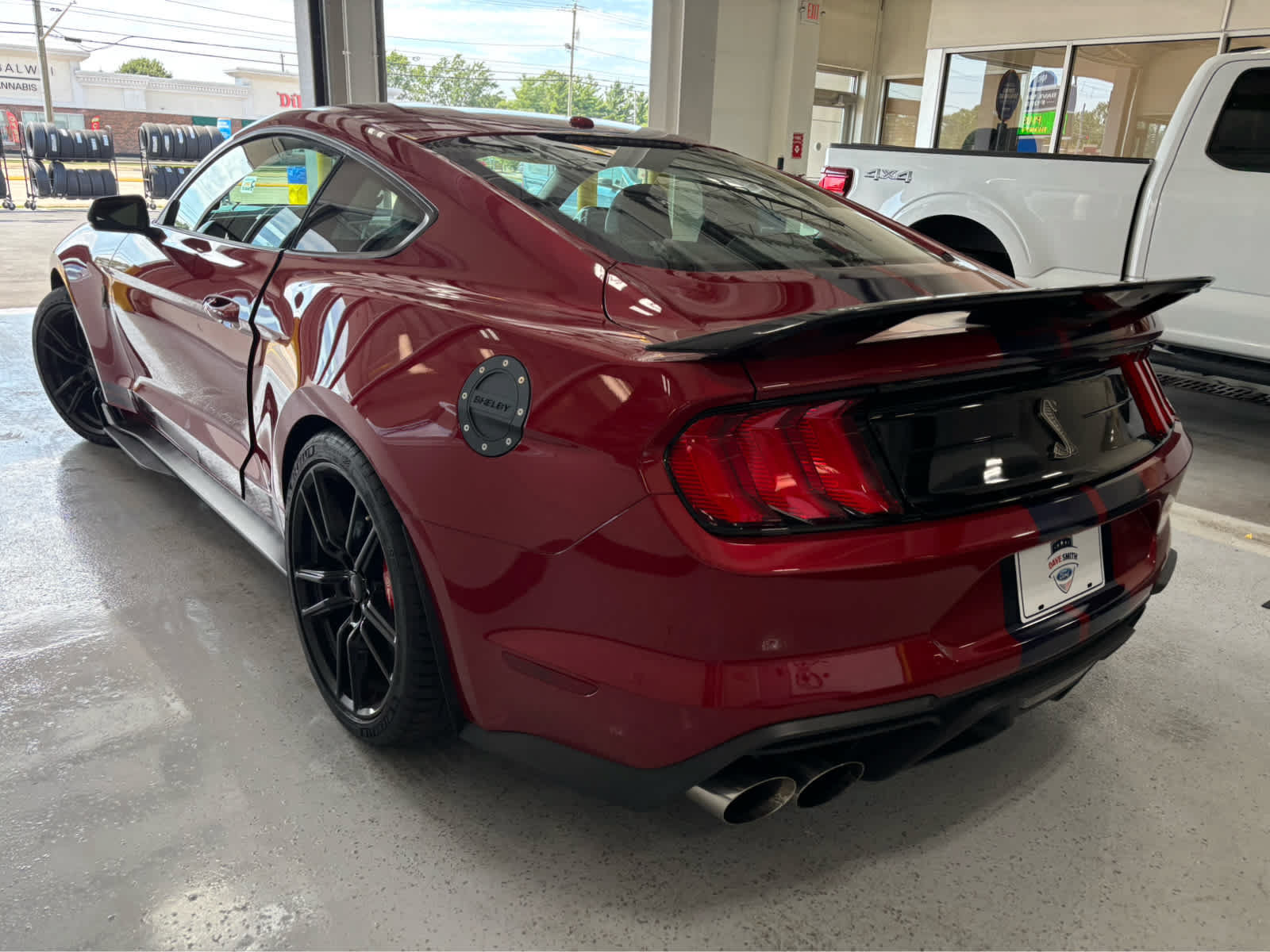 Certified 2020 Ford Mustang Shelby GT500 w/ Technology Package RWD image 5