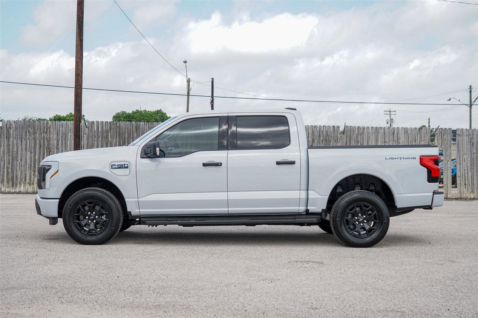 Certified 2025 Ford F150 Lightning XLT AWD/4WD image 5