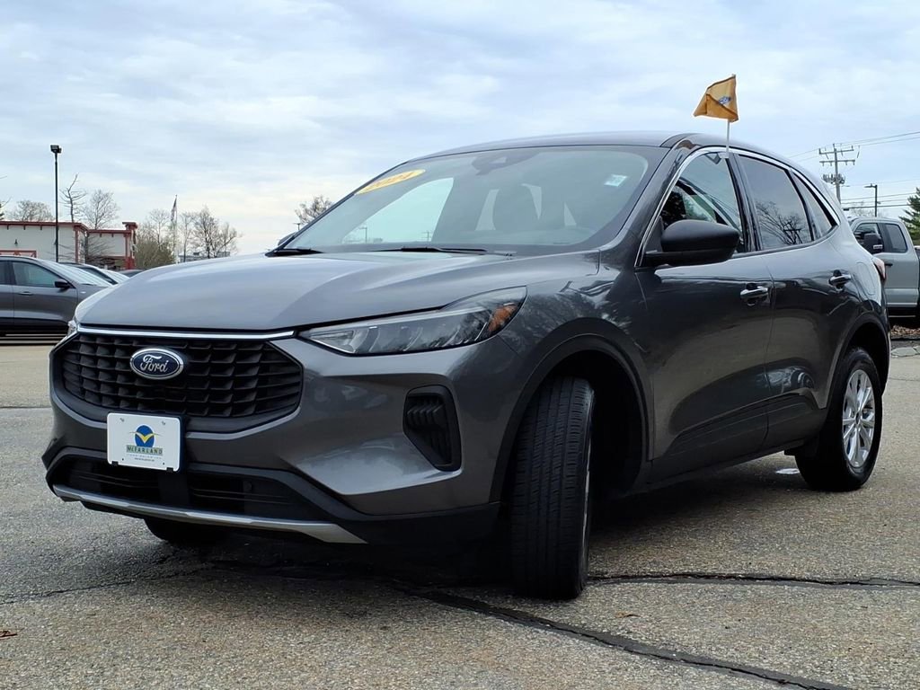 Certified 2024 Ford Escape Active AWD/4WD image 7